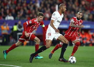 Steven N'Zonzi y Thomas Mueller