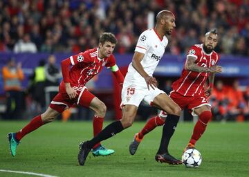 Steven N'Zonzi y Thomas Mueller