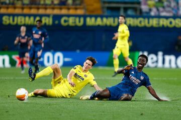 Pau Torres y Bukayo Saka.