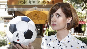 02/10/17
ESTACIONES DE JUAN
CAFE COPA Y FUTBOL
ALEXANDRA JIMENEZ
ENTREVISTA