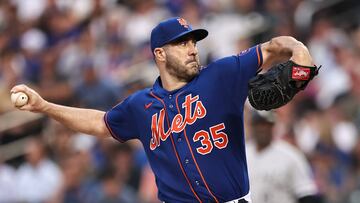 NEW YORK, NEW YORK - JULY 19: Justin Verlander #35 of the New York Mets pitches during the third inning against the Chicago White Sox at Citi Field on July 19, 2023 in New York City.   Dustin Satloff/Getty Images/AFP (Photo by Dustin Satloff / GETTY IMAGES NORTH AMERICA / Getty Images via AFP)