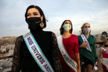 Las participantes han paseado por las calles de Jerusalén con la vista puesta en el próximo 13 de diciembre cuando se conocerá la ganadora.