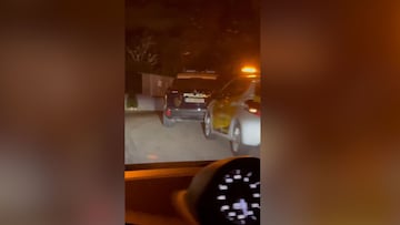 Las imágenes de los coches de Policía en la puerta de la casa de Benzema tras el robo