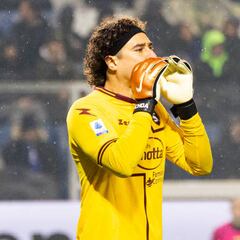 Las veces que a Memo Ochoa le han encajado siete goles o más