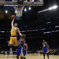 Resurge un histórico de la NBA: los ‘baby Lakers’ ilusionan