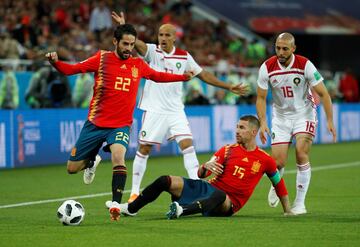 Nordin Amrabat, Isco y Sergio Ramos.