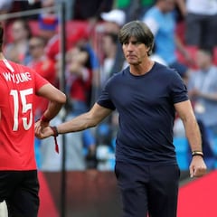 La federación alemana ratifica a Löw pero él quiere pensárselo