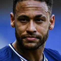 Neymar jugó y ganó al póker tras su expulsión contra el Lille