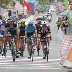 Los españoles en el Giro: Bilbao y Nieve, cerca de los mejores