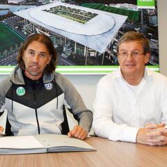 El Wolfsburgo cesa a Jonker y anuncia a Martin Schmidt