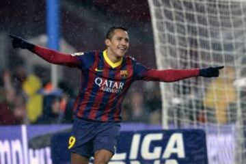 4-1. Alexis celebra el cuarto gol.