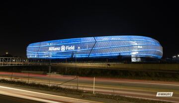 Minnesota United inaugurated their new stadium with a 3-3 draw against New York City FC with the stunning field amazing the fans.