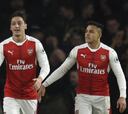 Henry critica las altas exigencias de renovación de Özil y Alexis