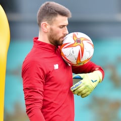 Unai Simón vuelve con fuerza ante el Getafe
