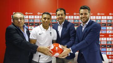 Machís, presentado como nuevo jugador del Granada.