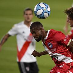 River y Argentinos, sin diferencias en Avellaneda