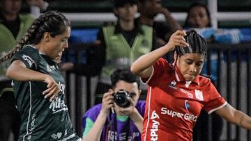 Partido del fútbol femenino entre América y Deportivo Cali.