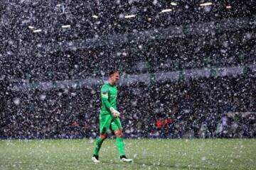 La nieve se robó todas las miradas del duelo entre Manchester City y West Bromwich.