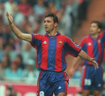 El b¨²lgaro tras jugar cinco temporadas (1990-1995) con el Barcelona decidi¨® irse al Parma donde jug¨® una ¨²nica temporada (95-96). Volver¨ªa la temporada siguiente al Barcelona para jugar dos temporadas m¨¢s.