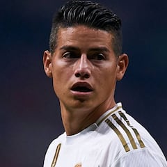 James y Davinson, en el once más costoso del continente