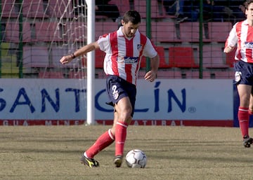 El navarro fue el jugador con más minutos en el año del ascenso, participando en 41 partidos. Un mediocentro de ida y vuelta, que aportó tres goles y congeniaba con Movilla en la sala de máquinas colchonera. Había llegado desde el Numancia ese verano y jugó un curso en Primera antes de marcharse a Mallorca, Celta, Numancia, Mirandés e Iruña.