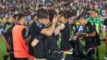 El partido programado para el viernes 13 de noviembre se jugará a las 20:00 horas y no a las 20:30 como estaba programado en la cancha del estadio Azteca.
