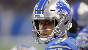 DETROIT, MI - AUGUST 25: Matthew Stafford #9 of the Detroit Lions looks on from the sidelines while playing the New England Patriots during a preseason game at Ford Field on August 25, 2017 in Detroit, Michigan. Gregory Shamus/Getty Images/AFP
== FOR NEWSPAPERS, INTERNET, TELCOS & TELEVISION USE ONLY ==