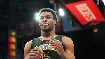 HOUSTON, TEXAS - MARCH 28: Bronny James #6 of the West team looks on during the 2023 McDonald's High School Boys All-American Game at Toyota Center on March 28, 2023 in Houston, Texas. Alex Bierens de Haan/Getty Images/AFP (Photo by Alex Bierens de Haan / GETTY IMAGES NORTH AMERICA / Getty Images via AFP)