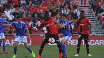 09/03/19 PARTIDO SEGUNDA DIVISION
RCD MALLORCA - OVIEDO LAGO JUNIOR Y FOLCH DISPUTAN BALON