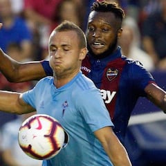 Lobotka se suelta y solo Messi lo supera regateando