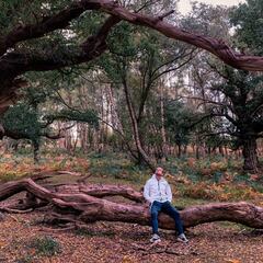 Chicharito Hernández 'pinta dedo' a quien lo compare con un tronco