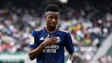 Soccer Football - LaLiga - Elche v Real Madrid - Estadio Manuel Martinez Valero, Elche, Spain - October 30, 2021 Real Madrid's Vinicius Junior celebrates scoring their first goal REUTERS/Pablo Morano