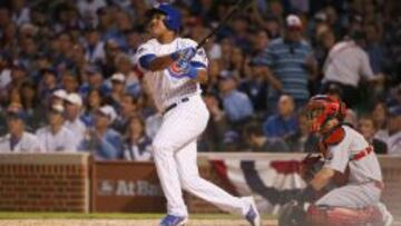 Starlin Castro logr&oacute; uno de los seis home runs de los Cubs en el tercer partido de las Series de Divisi&oacute;n.