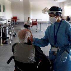 El brutal impacto de la vacunación en las residencias de ancianos