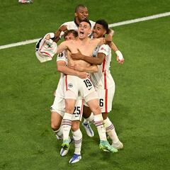 El Eintracht: Hinteregger y Kostic, bajas capitales