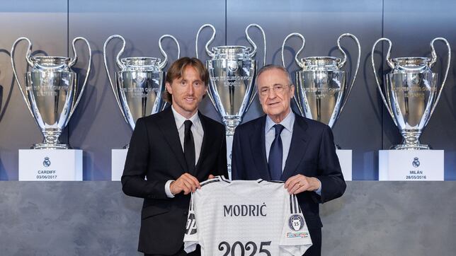 Oficial: Modric, hasta 2025