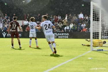 El Ceuta baja a la tierra