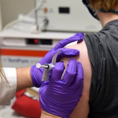 La doble apuesta de la vacuna rusa