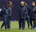Sesión bajo mínimos en el Barça: sin Puyol, Pinto ni Piqué