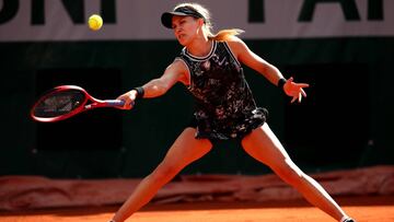 Osaka remonta; Azarenka gana a Ostapenko y Bouchard cae