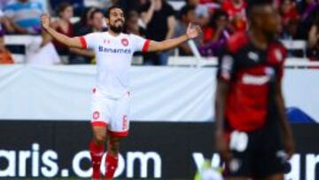 &Oacute;scar Rojas celebra el segundo gol del Toluca en el partido. 