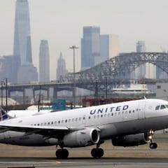 Un pasajero con síntomas de coronavirus muere en pleno vuelo