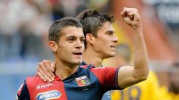 Iago Falqu¨¦ firma por el Roma
