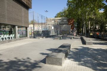 El m¨¢s nuevo de los spots, situado junto a la Ciutadella, tambi¨¦n vac¨ªo por el confinamiento.