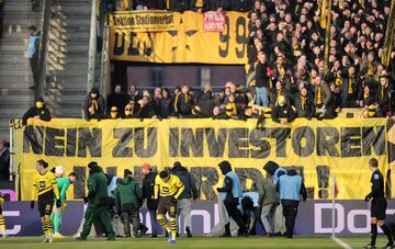 Protestas de la afición del Borussia.
