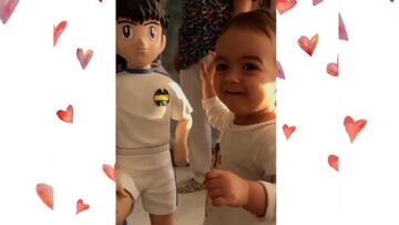 La hija de Cristiano y Georgina, "enamorada" de Oliver Atom