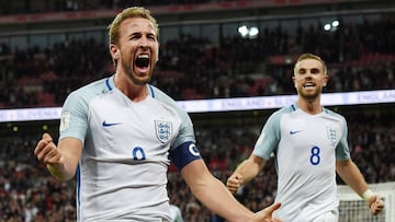 El jugador Harry Kane de Inglaterra celebra la anotaci&oacute;n de un gol hoy, jueves 5 de octubre de 2017, durante un partido entre Inglaterra y Eslovenia por la clasificaci&oacute;n al Mundial de Rusia 2018.