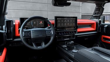 Hummer EV 2026: Ahora maniobra como cangrejo y da luz a las casas