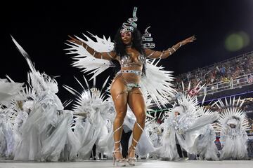 El Carnaval de Río de Janeiro es uno de los mayores eventos a nivel mundial. La calles del país sudamericano se llenan de colorido y fiesta para celebrar esta festividad.