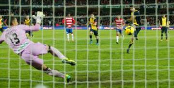 Diego Costa marcó de penalti. 0-1.